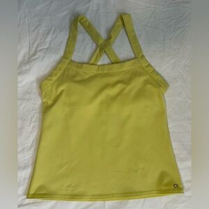 GapBodyFit - exercise tank with built in bra